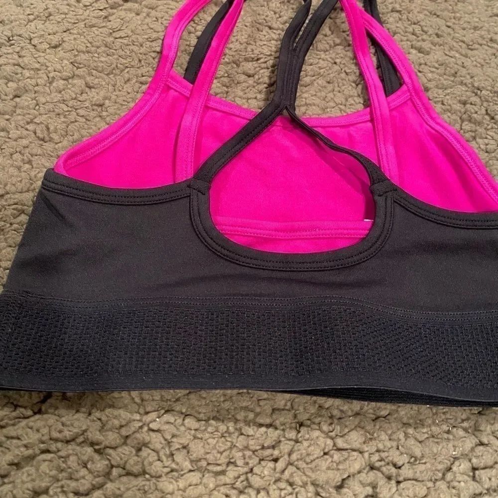 Fabletics Poppy Sports Bra Size Small - Picture 7 of 8